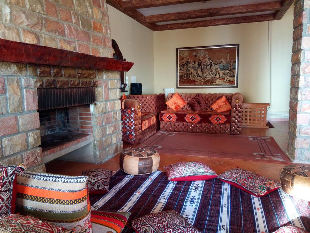 Hotel Atlas House Ifrane Exterior foto